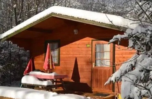 Saint-Jean-Saint-Nicolas Ski Chalet | ZEcamping piscine chalet TV 25m2 6 pers