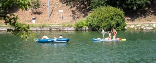 Vinca Other | ZEcamping 3 étoiles animaux acceptés en bord de lac