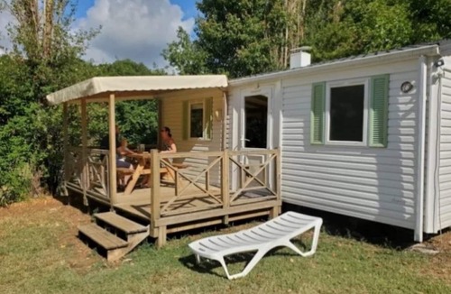 Soturac House | ZEcamping 3 étoiles espace aquatique toboggans locatif TV 32m2 6 pers