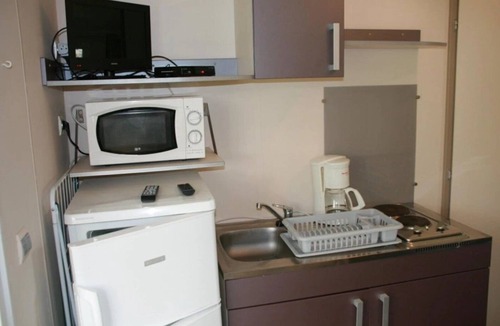 Chateauroux House | ZEcamping 3 étoiles toboggans animations mobil-home TV 28m2 5 pers
