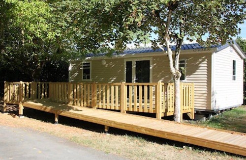 Chateauroux House | ZEcamping 3 étoiles pet friendly club enfant toboggans