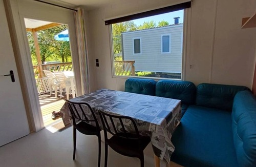 Langogne House | ZEcamping 3 étoiles piscine chauffée chiens acceptés mobil-home BBQ
