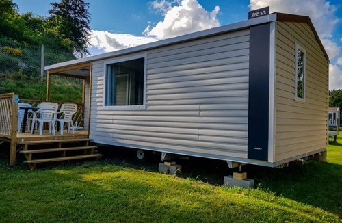 Langogne House | ZEcamping 3 étoiles piscine chauffée mobil-home BBQ 24m2 4 pers