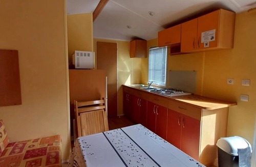 Langogne House | ZEcamping 3 étoiles piscine chauffée pet friendly mobil-home 5 pers