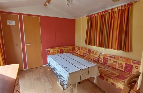 Langogne House | ZEcamping 3 étoiles piscine chauffée pet friendly mobil-home 5 pers