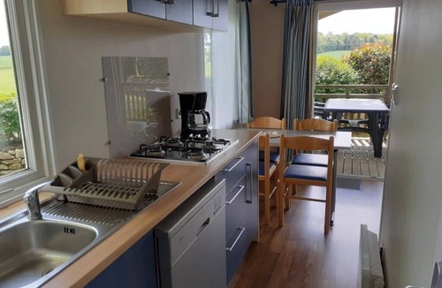 Inguiniel House | ZEcamping 3 étoiles toboggans mobil-home 37m2 4 pers