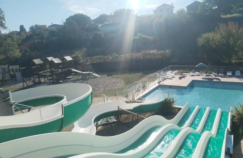 Soturac House | ZEcamping 3* espace aquatique animaux acceptés fitness locatif 14m2