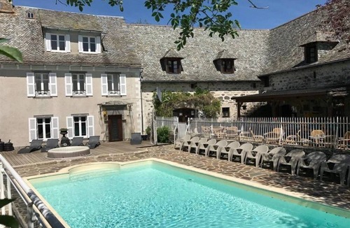 Banes Apartment | ZEcamping 3* animé piscine locatif 26m2 4 pers