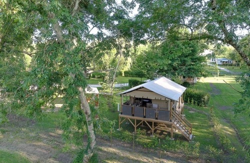 Montpon-Menesterol House | ZEcamping 3* piscine chauffée club enfant tente 34m2 5 pers