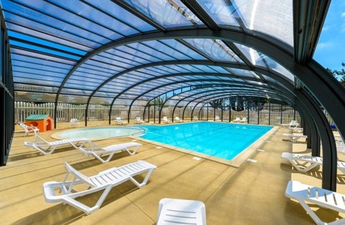 Clohars-Carnoet House | ZEcamping 3* piscine couverte mobil-home TV BBQ 26m2 4 pers