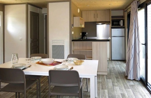 Malansac Ski Chalet | ZEcamping 3* piscine cottage TV LV 55m2 6 pers