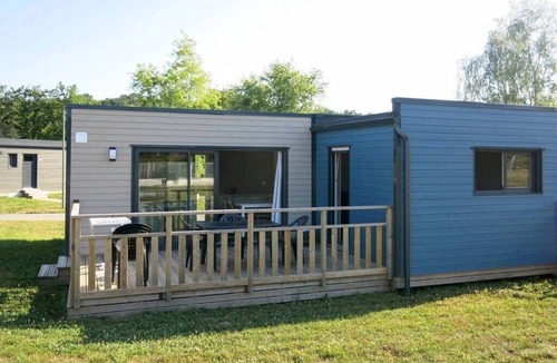 Malansac Ski Chalet | ZEcamping 3* piscine cottage TV LV 55m2 6 pers