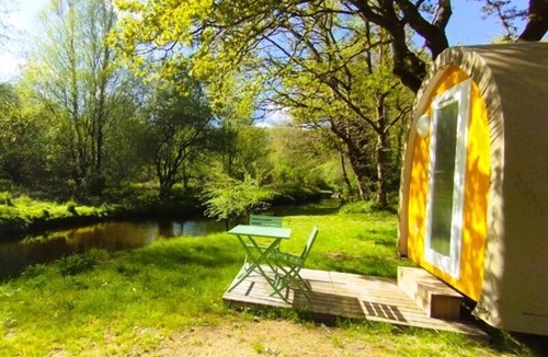 Huelgoat House | ZEcamping 3* piscine chauffée pet friendly sauna roulotte 11m2 2 pers
