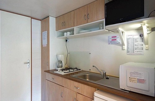 Arles-sur-Tech House | ZEcamping 3* piscine chauffée mobil-home TV 15m2