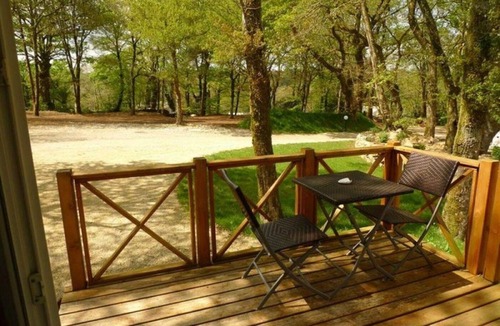 Inguiniel House | ZEcamping 3* toboggans chiens acceptés locatif BBQ 24m2 4 pers