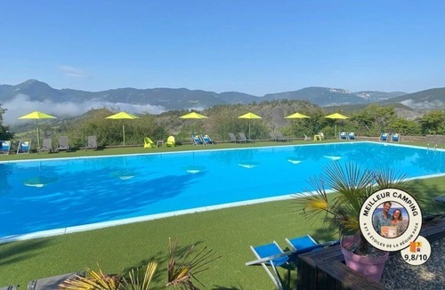 Rosans House | ZEcamping 4* animé piscine chauffée dog friendly jacuzzi locatif 35m2