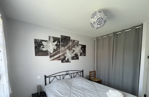 Cambo-les-Bains House | Zerua House, Basque Country