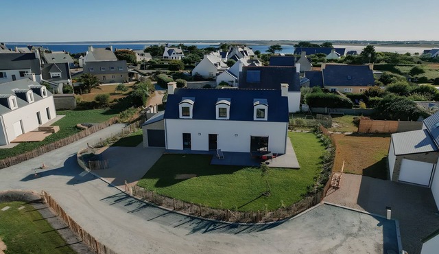 Ô Vagues de la Torche – Sauna – 300m from Pors Carn Beach – 4 Bedrooms