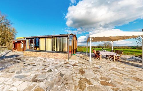 1 Bedroom Amazing Home In La Bazouge-De-Chemeré