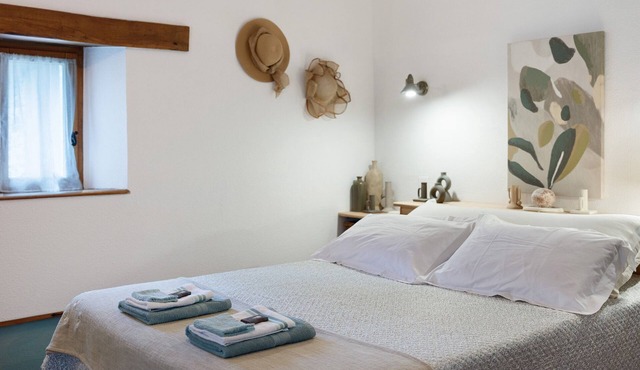 1st Floor: "Le Rocher de l'Aigle" Room 15 m²