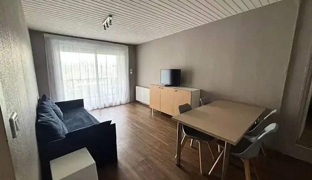 "2 Bathrooms" 3-Room Vacation Rental for 6 People