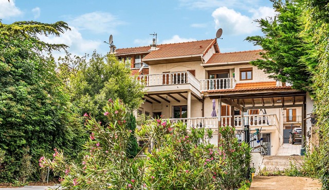 2 bedroom gorgeous home in Pierrefitte-Sur-Seine in Pierrefitte-Sur-Seine