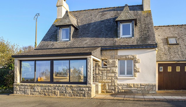3 bedroom awesome home in Kerbors