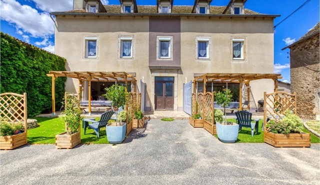 3 Bedroom Beautiful Home In Baraqueville