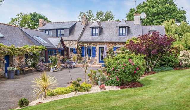 3 bedroom nice home in Trézélan/Bégard