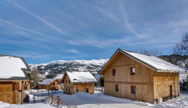 300m from shops, parking, tv, 28-35m², Gresse en Vercors