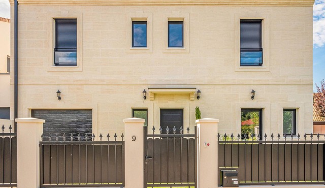 4 bedroom beautiful home in Pessac