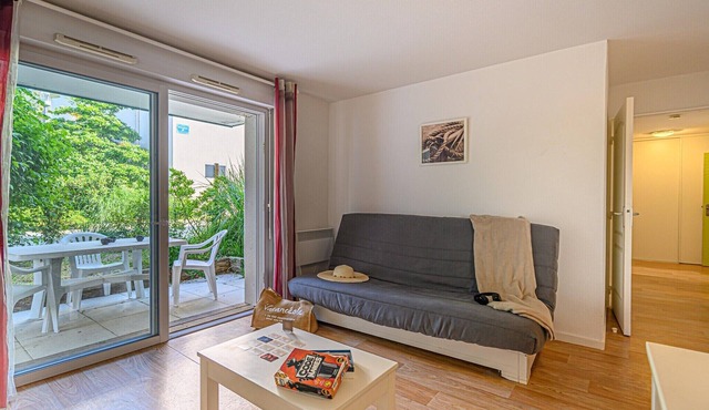 6-Guest Spacious Apartment in Vannes