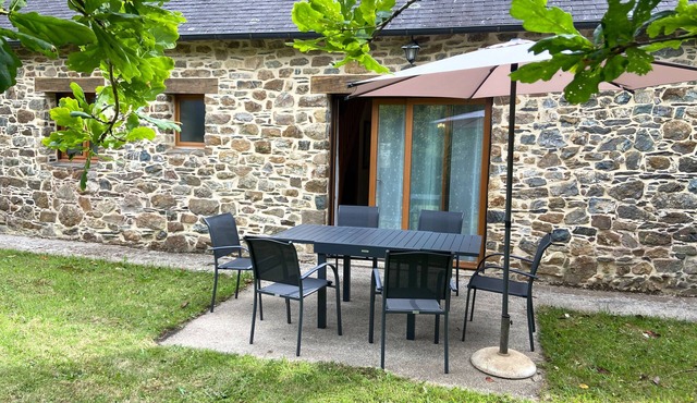 6-person house with direct access to "Les Pierres Rouges" forest