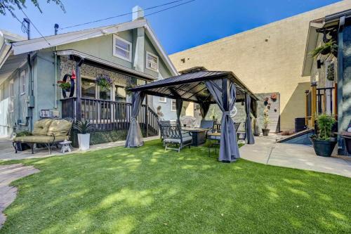 6BR Stylish Home Hot Tub Games Near Old Colo in Colorado Springs