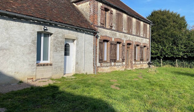 9-person gîte - Between history, nature and gastronomy. Pets welcome.
