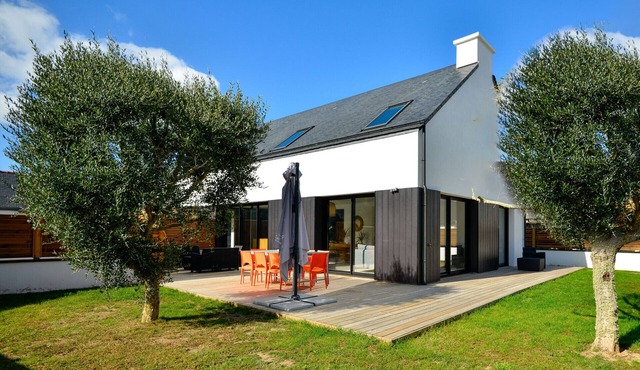 A 2 pas de la plage, la Villa YIN