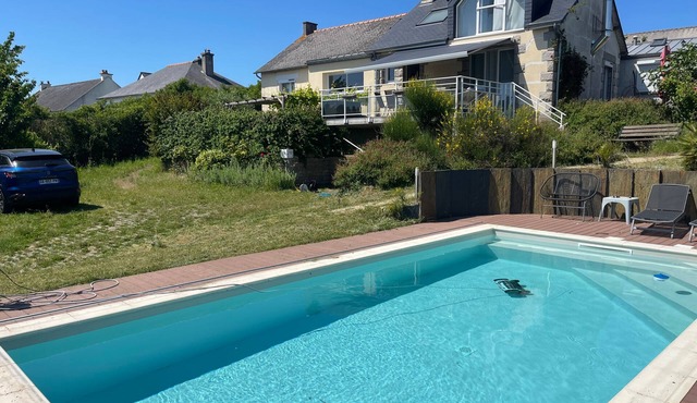 A beautiful house with a pool near the beaches of Saint-Jacut-de-la-Mer