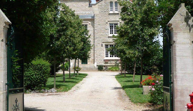 A Distinctive Chateau Rental in the Heart of Burgundy
