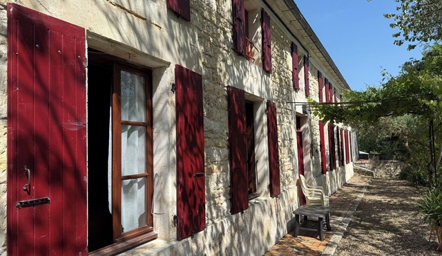 A spacious house, perfect for a large family or a trip with friends, located 15 km from the ocean