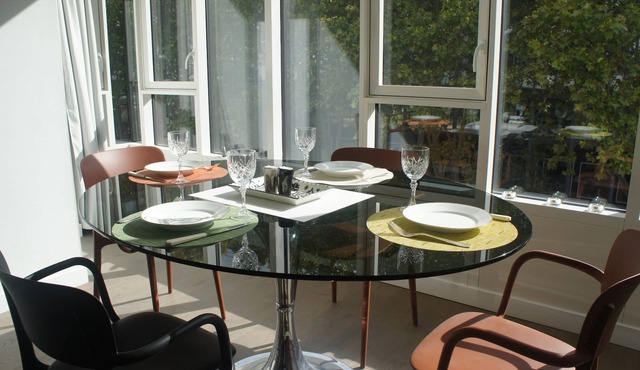 Accessible Latin Quarter flat - contemporary luxury a block from the Seine