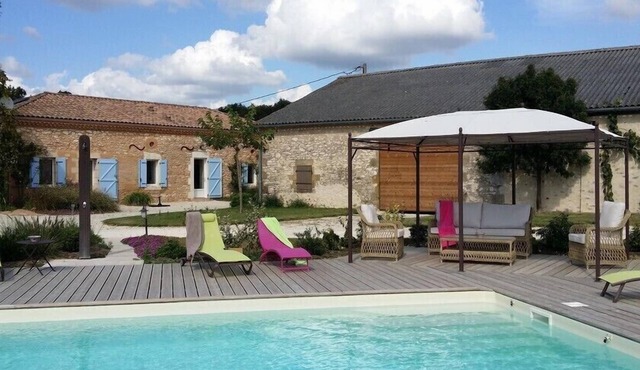 Air-conditioned house between Lot and Dordogne surrounded by nature private salt pool