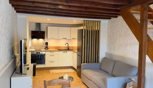 Amagat House for 4 – Private Terrace, Wi-Fi, Air Conditioning, Near Carcassonne