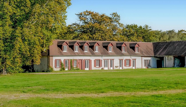 Amazing home in Ligny Le Ribault