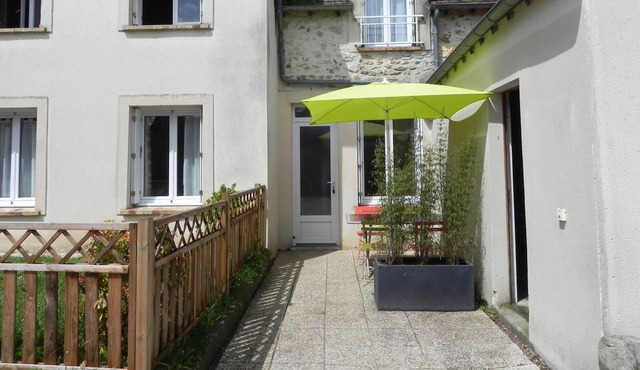 Apart. meublé.2 / 6 pers. Near Paris, the Etréchy Chauffour-91580