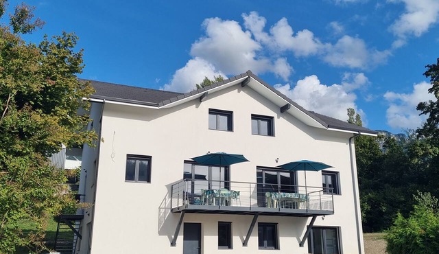 Apartment-Comfort-Ensuite with Shower-Appartement T5 Bât. A