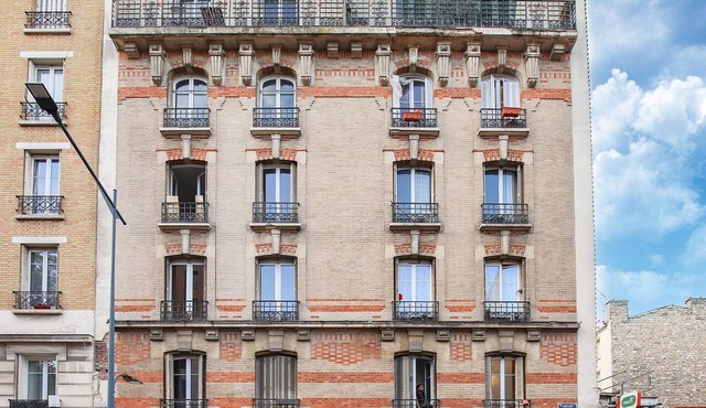 Apartment in Paris near Line 14 Metro
