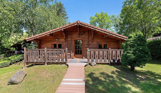 Apartment 'Jonquille' with Mountain View, Wi-Fi and Air Conditioning