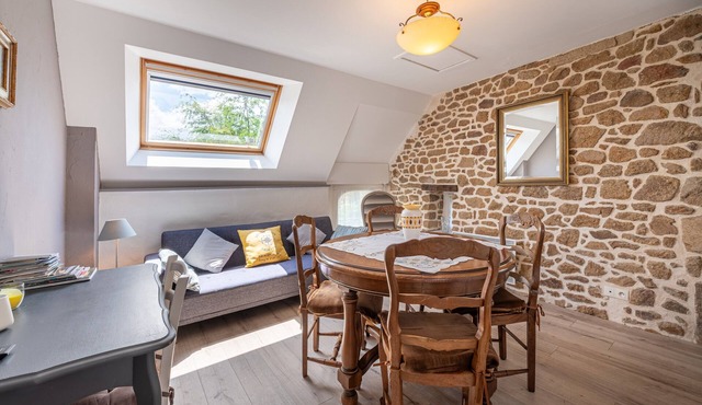 Apartment 'Ker Mané Iroise' with Shared Terrace, Garden and Wi-Fi