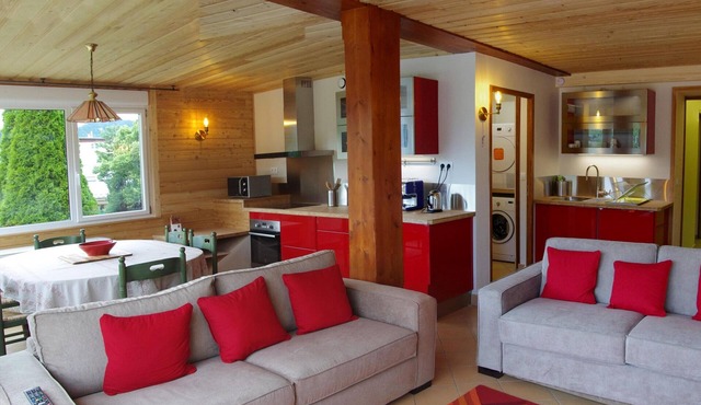 Apartment 'La Croix Du Sud' with Mountain View, Private Terrace and Wi-Fi