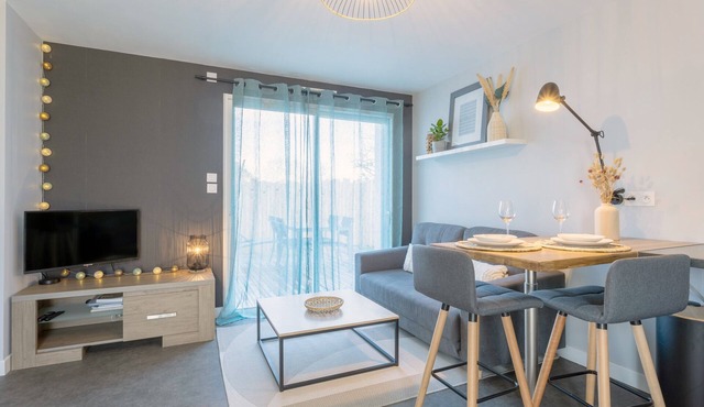 Apartment "Le Studio" with Private Garden & Wi-Fi